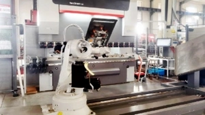 Роботизированная система гибки (Bystronic, Швейцария)